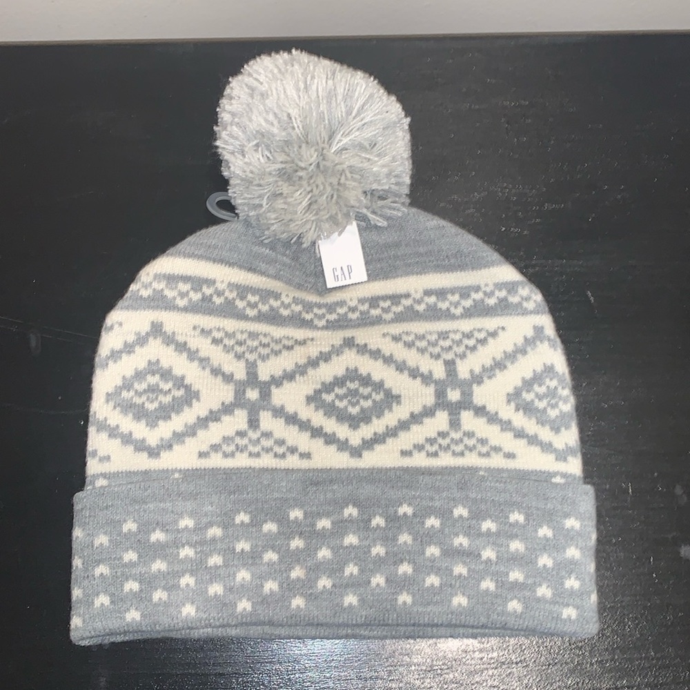 GAP winter hat.  NWT